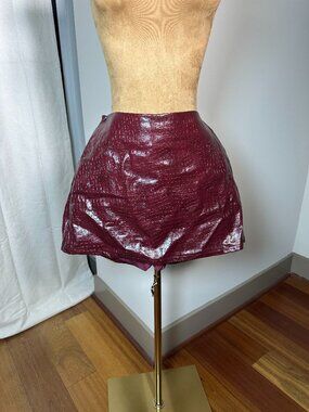 Cider Women's Burgundy Skirt